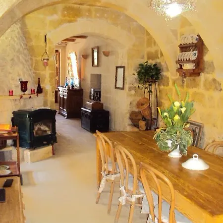 La Gozitaine Couette-café Kerċem
